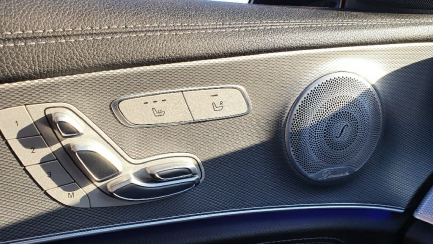 Zdjęcie przedmiotu: Mercedes-benz E 300