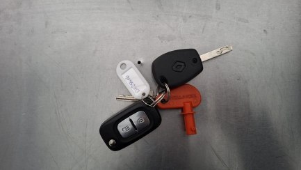Zdjęcie przedmiotu: Renault Master FWD 2.3 dCi E6 3.5t L3 Extra S&S+E Oświadczenie o utracie DR