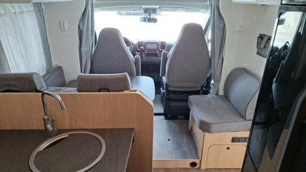 Zdjęcie przedmiotu: Kamper Fiat Ducato E6.4 3.5t CAPRON SUNNLIGHT T68