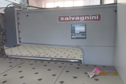 Zdjęcie przedmiotu: SALVAGNINI P2 Performer bending center - a CNC device designed for bending metal sheets up to 2 mm thick.