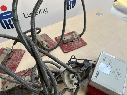Zdjęcie przedmiotu: Elektroniczny system wagowy do mieszalnik&oacute;w pasz ZUPTOR PRO 