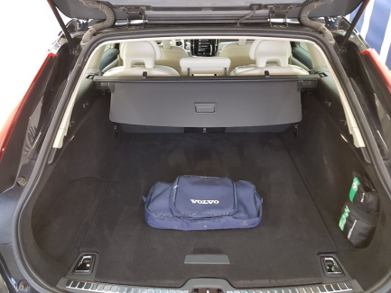 Zdjęcie przedmiotu: Volvo V90