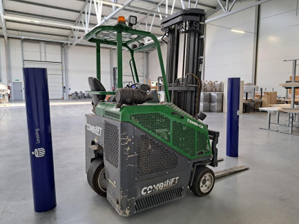 Zdjęcie przedmiotu: Wózek widłowy wielokierunkowy Combilift CB 2500