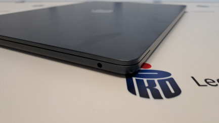 Zdjęcie przedmiotu: Notebook / Laptop Apple MacBook Air 15", 8-rdzeniowy procesor M2 (GPU 10 rdzeni), RAM 16 GB, dysk 512 GB SSD - Midnight