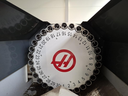 Zdjęcie przedmiotu: Pionowe centrum obr&oacute;bcze HAAS VF-3SS