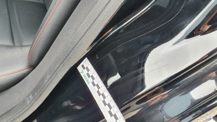 Zdjęcie przedmiotu: Mercedes-benz CLS550 sedan