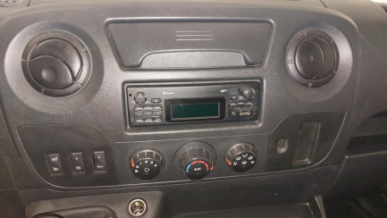 Zdjęcie przedmiotu: RENAULT/CARPOL MASTER FWD dCi E6 3.5t L3H1 Pack ClimS&S+E