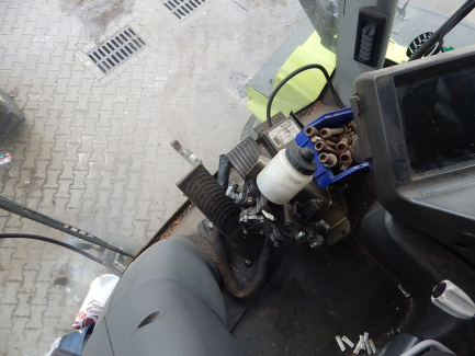 Zdjęcie przedmiotu: Ciągnik rolniczy CLAAS XERION 3800 TRAC VC