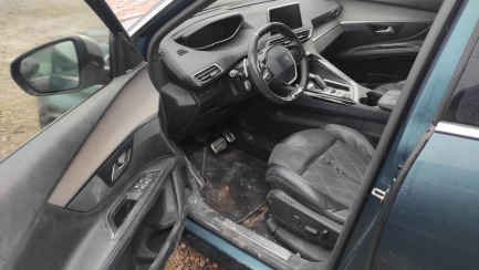 Zdjęcie przedmiotu: Peugeot 5008 2.0 HDI E6 GT 180 S&S Aut Attention! Evidence held electronically!