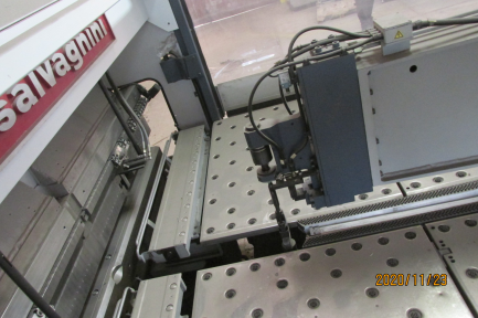 Zdjęcie przedmiotu: SALVAGNINI P2 Performer bending center - a CNC device designed for bending metal sheets up to 2 mm thick.