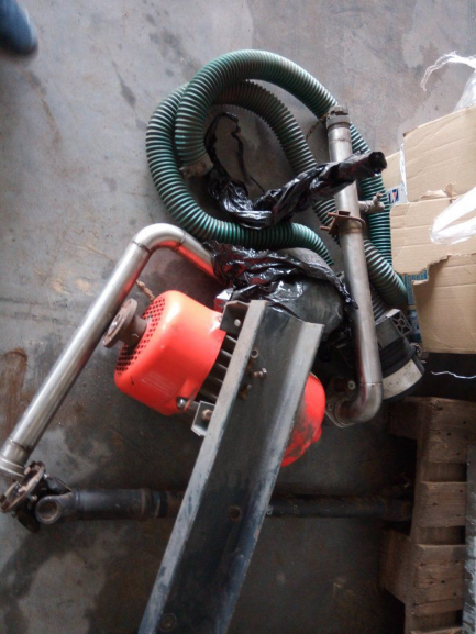 Zdjęcie przedmiotu:  3x Kompresor łopatkowy E140 z przystawką mocy PTO VOLVO do rozładunku materiał&oacute;w do materiał&oacute;w płynnych i p&oacute;łpłynnych Mouvex Blackmer ENTERPRISE Series 140 N