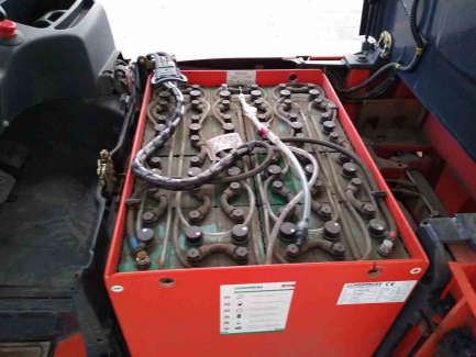 Zdjęcie przedmiotu: Electric pallet truck FENWICK-LINDE E16PH-01