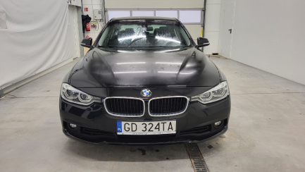 Zdjęcie przedmiotu: BMW 318i GPF Advantage aut