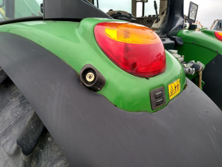 Zdjęcie przedmiotu: John Deere 6430 tractor + KNOCH I front loader