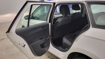 Zdjęcie przedmiotu: Skoda Fabia 1.0 TSI Ambition