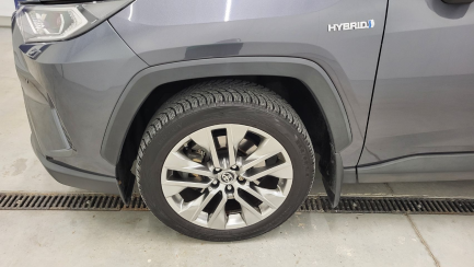 Zdjęcie przedmiotu: Toyota RAV4 2.5 Hybrid Executive 4x4