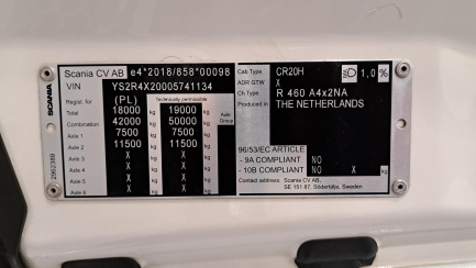 Zdjęcie przedmiotu: SCANIA R460 Super E6 18.0t 4x2 NA Highline
