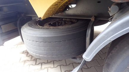 Zdjęcie przedmiotu: KOEGEL S24-1 curtain semi-trailer