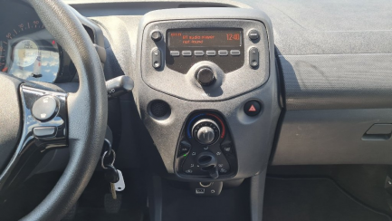 Zdjęcie przedmiotu: Toyota Aygo 1.0 VVT-i X Evidence retained electronically, possible registration of the vehicle after passing technical tests