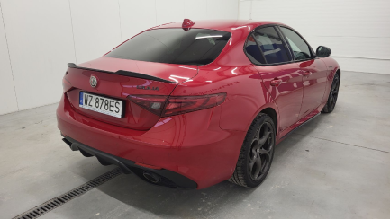 Zdjęcie przedmiotu: ALFA ROMEO GIULIA 2.0 Turbo Veloce TI Q4 aut Pojazd po długotrwałym postoju!