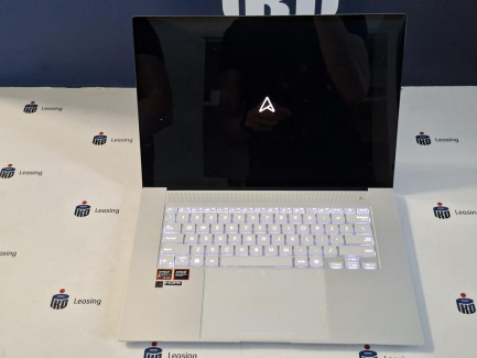 Zdjęcie przedmiotu: NOTEBOOK ASUS ZS16OLED UM5606WA-RK268X R-AI9HX370 32G 2TS R890M 16 120 W11P WHT