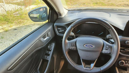 Zdjęcie przedmiotu: Ford Focus 1.0 EcoBoost Titanium Business