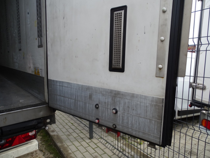 Zdjęcie przedmiotu: SCHMITZ CARGOBULL SCB*S3B Refrigerator