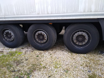 Zdjęcie przedmiotu: Krone SDR 27 refrigerator semi-trailer