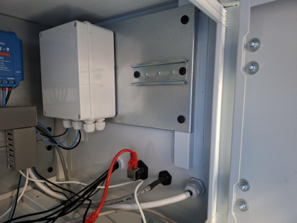 Zdjęcie przedmiotu: Mobilna wieża do monitoringu UNIFORCE RT-1 