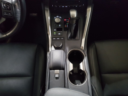 Zdjęcie przedmiotu: Lexus NX200T Comfort AWD
