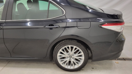 Zdjęcie przedmiotu: Toyota Camry 2.5 Hybrid Prestige CVT