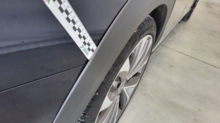 Zdjęcie przedmiotu: Mercedes-Benz E 220 d 4-Matic All-Terrain