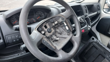 Zdjęcie przedmiotu: Peugeot BOXER E6 3.5t + zabudowa