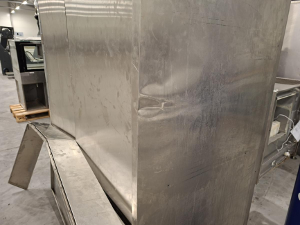 Zdjęcie przedmiotu: WINTERHALTER UF-XL hood type commercial dishwasher