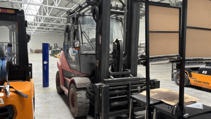 Zdjęcie przedmiotu: Spalinowy w&oacute;zek widłowy Linde H50T-02 