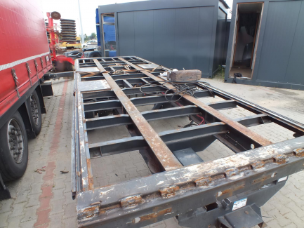 Zdjęcie przedmiotu: Box and curtain trailer with central axles WIELTON PC2