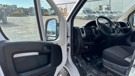 Zdjęcie przedmiotu: Fiat Ducato MAXI 2.3 M-jet L4H3 E6d 3.5t Oświadczenie o utracie DR