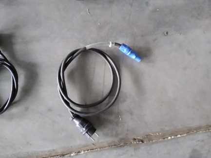 Zdjęcie przedmiotu: Multimedia equipment (projectors, lenses)