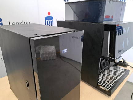 Zdjęcie przedmiotu: Ekspres ciśnieniowy do kawy FRESCO X580C + Lodówka MILK COOLER C5