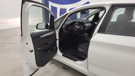 Zdjęcie przedmiotu: BMW 218d Advantage aut