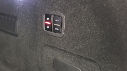 Zdjęcie przedmiotu: Porsche Cayenne Turbo Błędny wpis mocy i pojemności silnika w DR