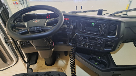 Zdjęcie przedmiotu: SCANIA R450 E6 20.1t LA 4x2 NA Highline