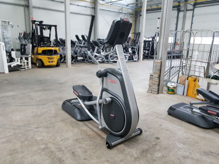 Zdjęcie przedmiotu: STAR TRAC sports equipment set 1x TREADMILL + 3x ORBITREK