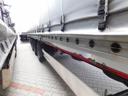 Zdjęcie przedmiotu: AUCTION OF THE DAY WIELTON NS3K Curtain trailer