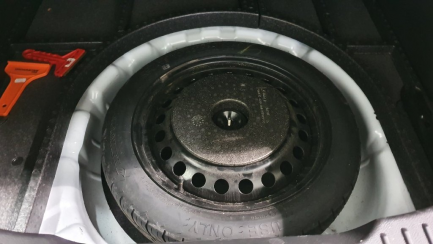 Zdjęcie przedmiotu: Ford Focus sedan 1.6 Trend