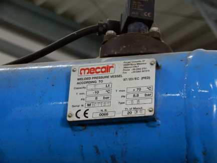 Zdjęcie przedmiotu: Vacuum cleaner DELFIN MANUFACTURERS OF INDUSTRIAL VACUUMS HEAVY DUTY ASDG300SEPN