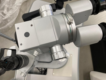 Zdjęcie przedmiotu: Medical laser for 2RT ELLEX MEDICAL PTY therapy. 2RT LR1532