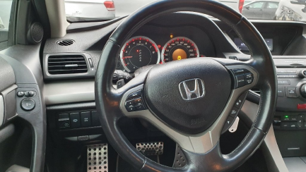 Zdjęcie przedmiotu: Honda Accord 2.4 Type S