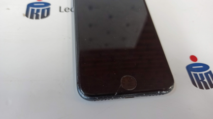 Zdjęcie przedmiotu: Smartphone Apple iPhone SE 128 GB Black