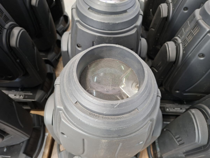 Zdjęcie przedmiotu: Ruchoma głowica oświetleniowa ROBE POINTE MS 280 – 20 szt.